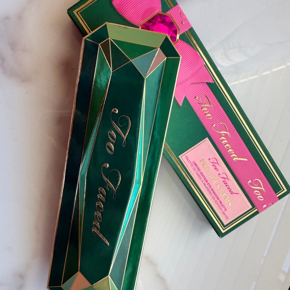 NEW- Too Faced Precious Gems Mini Eye
Shadow Palette